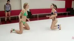 Ultimativer Lesben Wrestling Gangbang